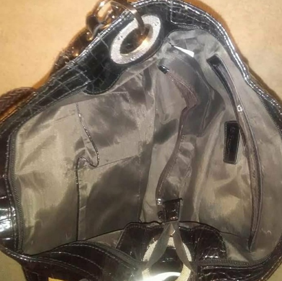 Black handbag - Picture 2 of 2